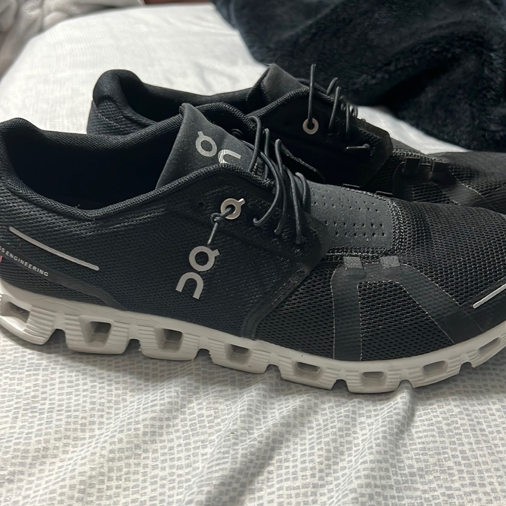 OnCloud 5 Men 10 Shoes